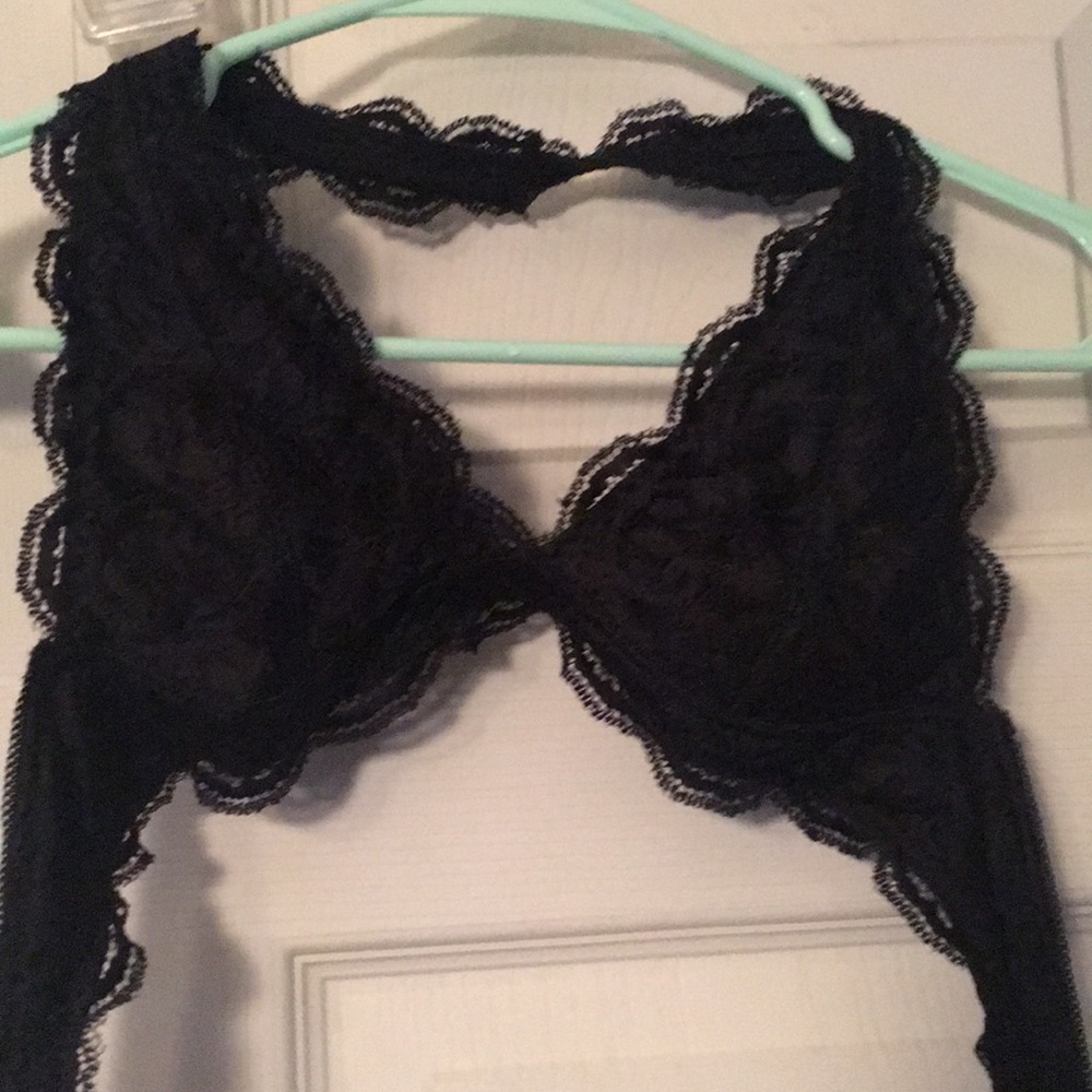 New black lace bralette